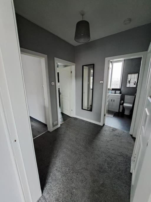 Glasgow Apartment Close To The Airport レンフルー エクステリア 写真