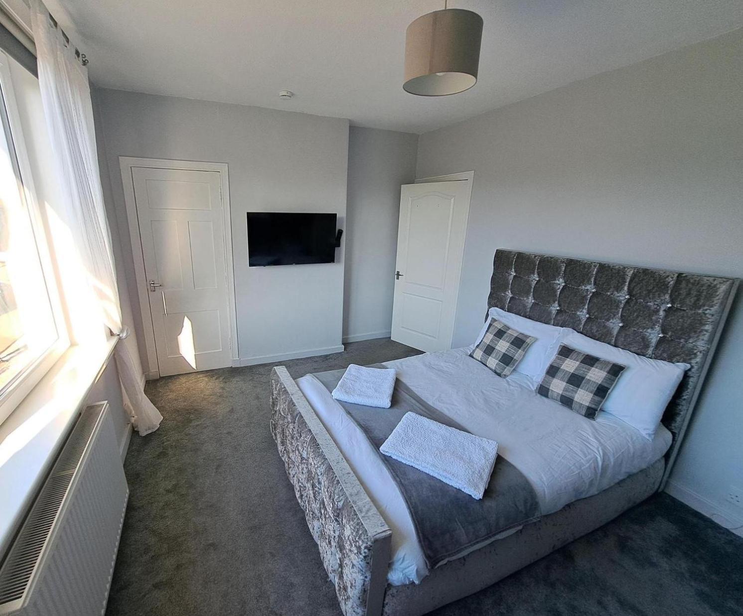 Glasgow Apartment Close To The Airport レンフルー エクステリア 写真