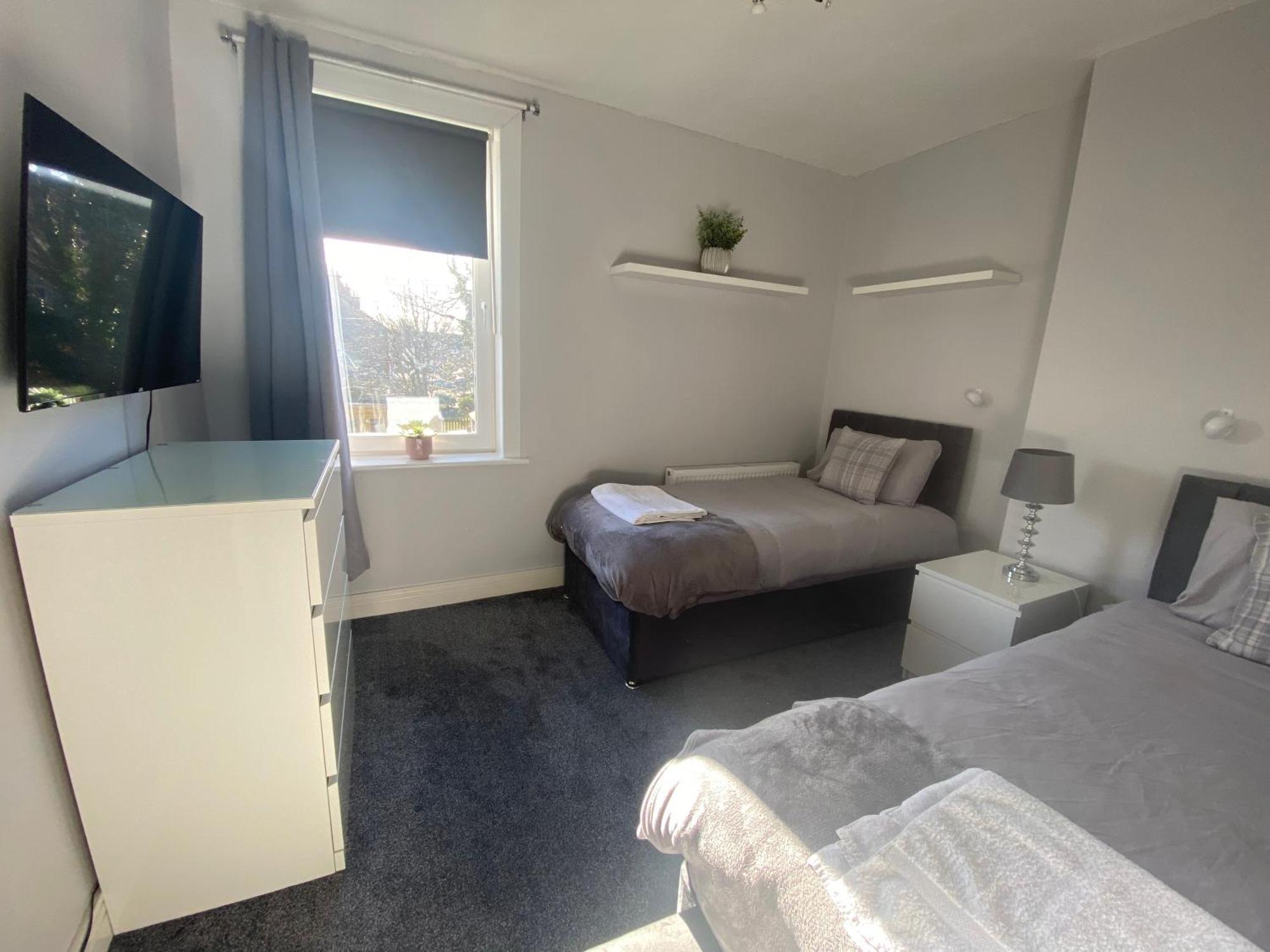 Glasgow Apartment Close To The Airport レンフルー エクステリア 写真